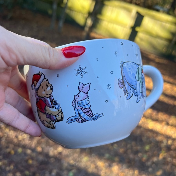 Winnie the Pooh Oversized Christmas Mug NWT - Picture 4 of 10